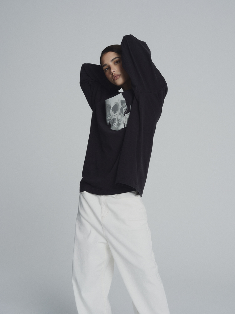LONGSLEEVE SCULL DARK