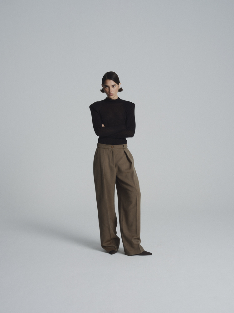 TURTLENECK SHEER BLACK