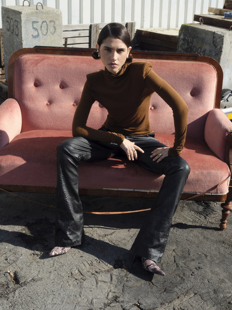 TURTLENECK SHEER AMBER