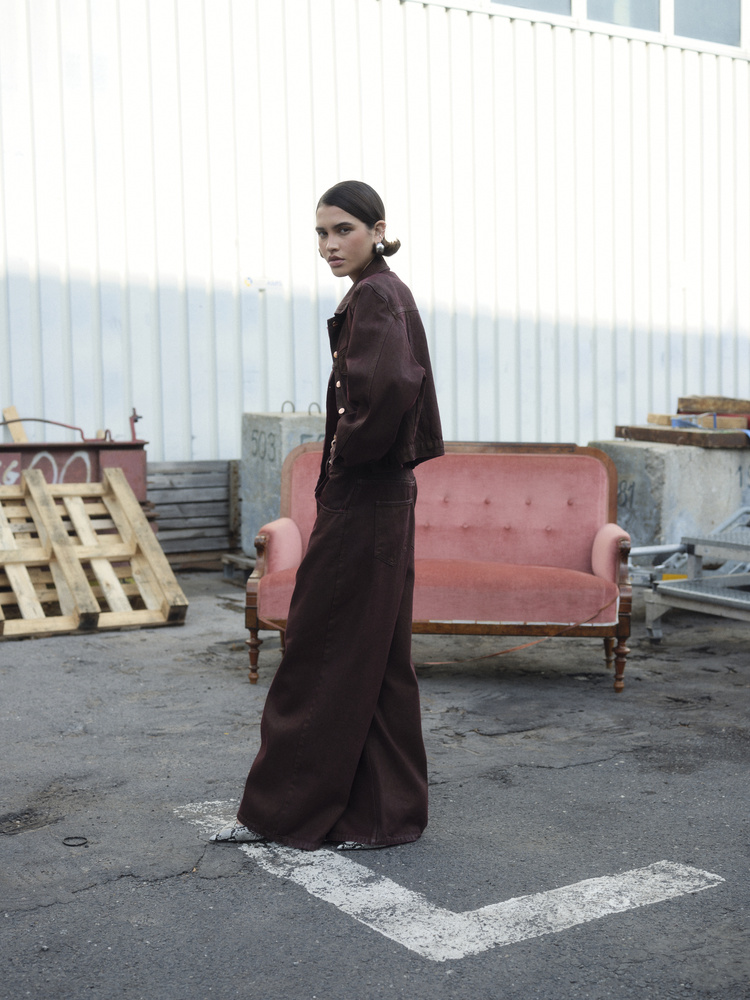 KAHN BURGUNDY WAXED PANTS