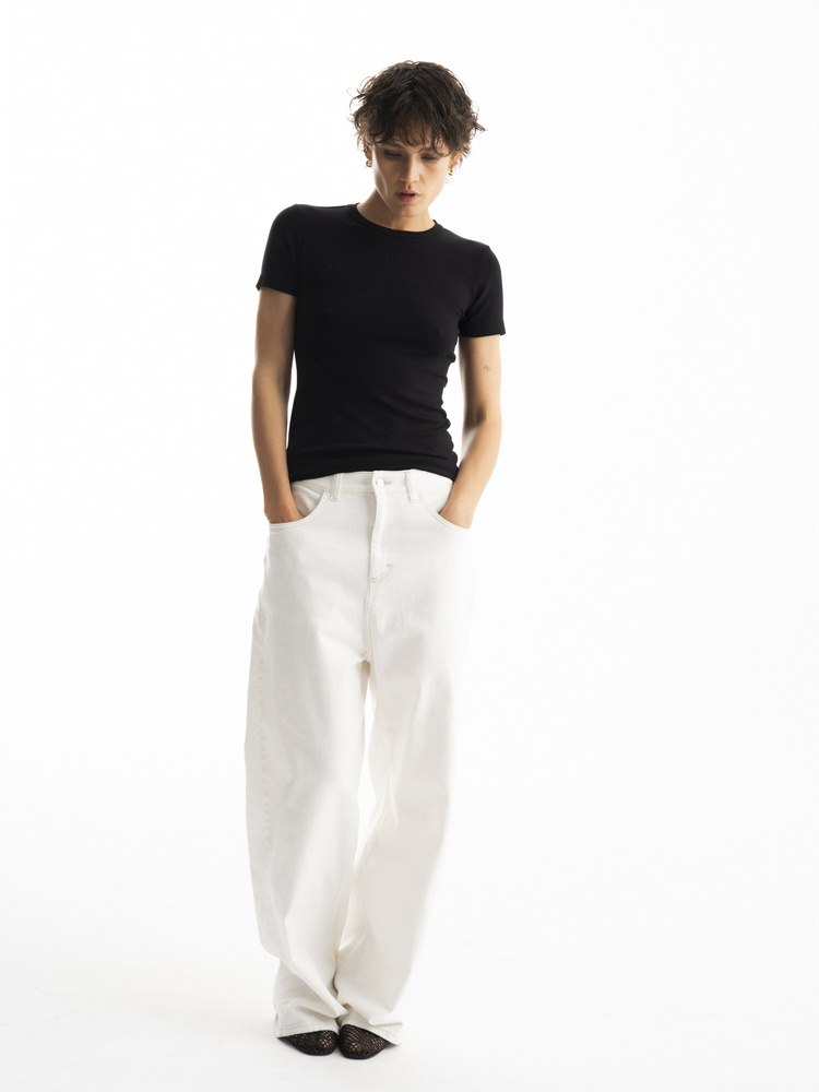 BASIC SHORT BLACK
